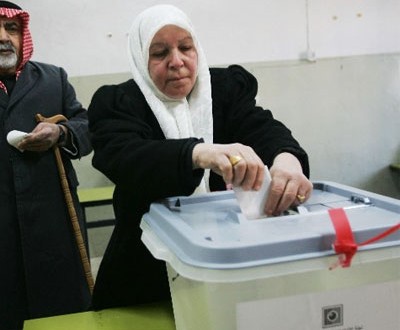 Iraqis Heavily Participate in Parliamentary Elections  Amid Security Challenges
