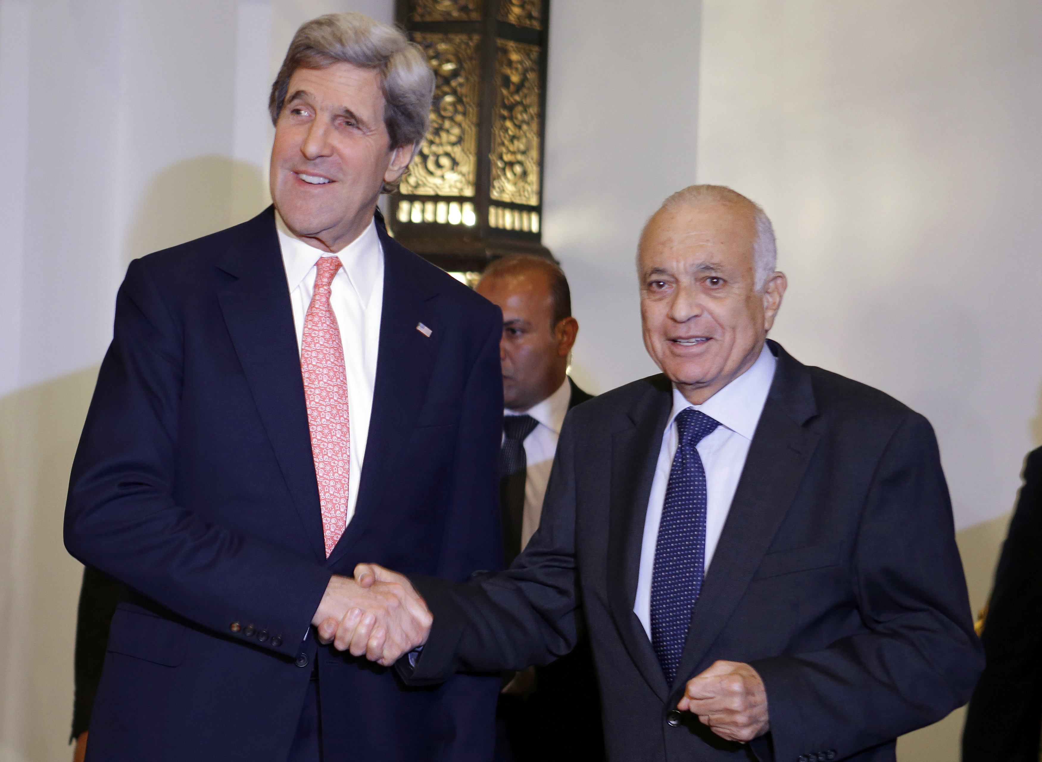 Kerry, Arabi Discuss Ways to Counter ISIL Terrorism