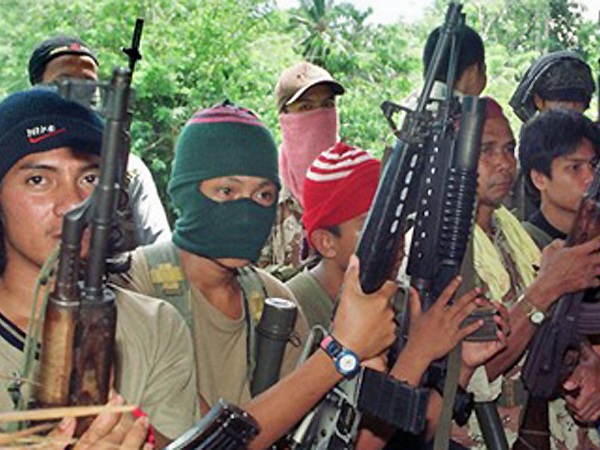 Three Extremist Gunmen Killed in Philippines Military Clash