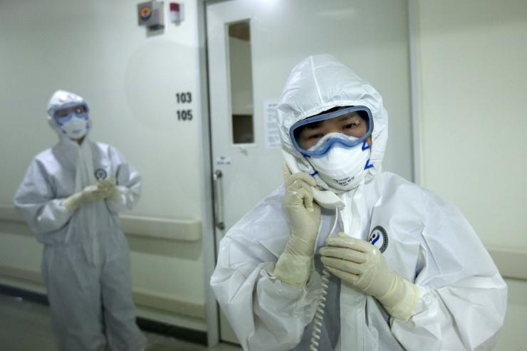 S. Korean Hospitals Suspend Services As more MERS Cases Discovered