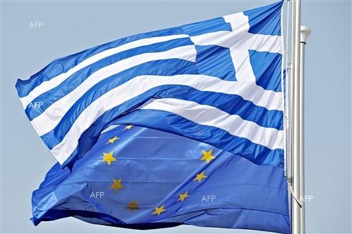 Greek Parliament Adopts anti-Poverty Law despite EU Row
