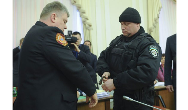 Ukraine Police Arrest Officials on Live TV for Corruption Charges