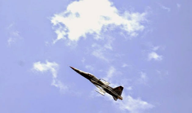 Jordan Warplanes Successfully Strike ISIL Strongholds in Syria