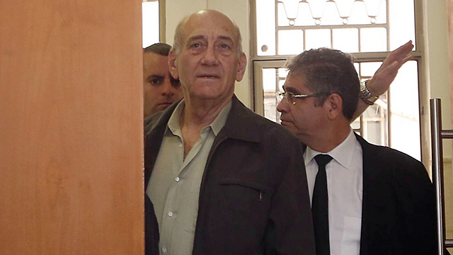 Ex-Israeli PM Olmert Sentenced to Jail on Bribery Conviction