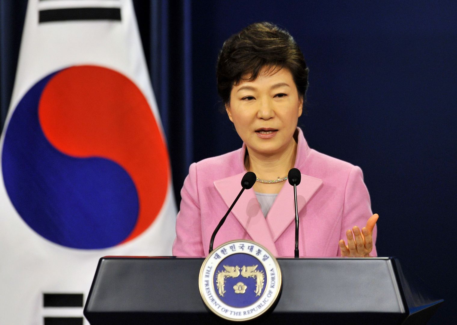 S. Korea’s Park Tells North to Abandon Nuclear Weapons