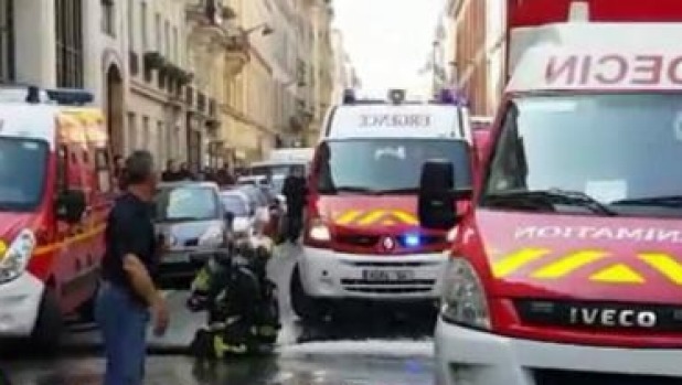 17 Injured in Huge Gas Explosion Hits Residential Building in Central Paris