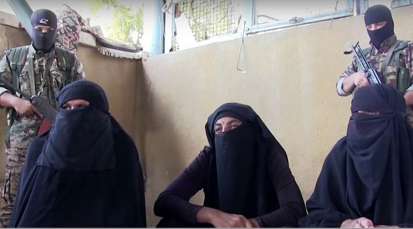 ISIL Terrorists Wearing Women Disguise