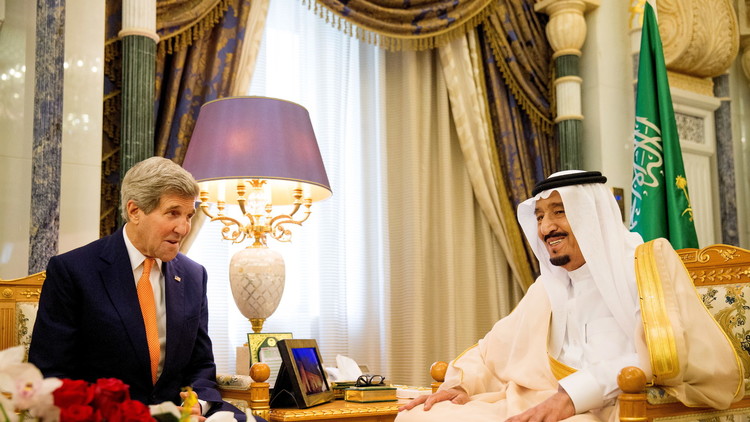 Kerry from Saudi Stresses Need to End Syria, Yemen Conflicts