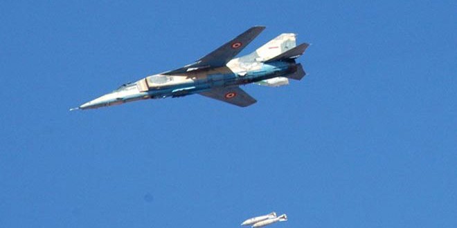 Syrian Air Force Strike More ISIL Positions in Various Areas

