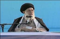 Khamenei : L’Iran répondra à toutes les menaces militaires ou autres

