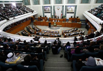 L’émir du Koweït dissout le Parlement, une mesure réclamée par l’opposition