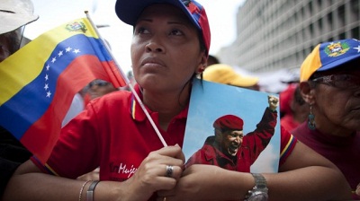Des centaines de milliers pleurent Chavez