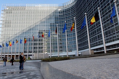 Bruxelles ne croit pas au redressement budgétaire de la France et de l’Espagne


