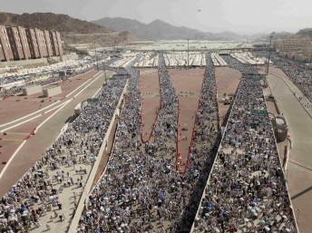 Hajj: les pèlerins participent à la cérémonie de désaveu des Infidèles
