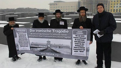 Des Juifs antisionistes reçus à la chancellerie allemande!
