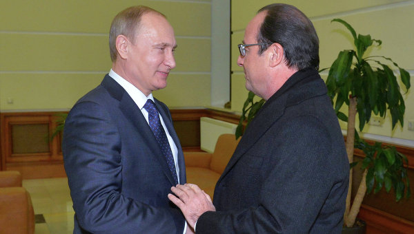 Hollande perce le blocus antirusse