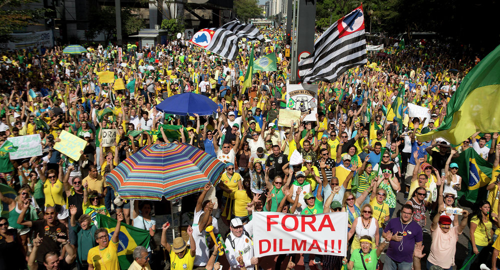 Brésil: 7 mds USD de coupes dans les dépenses sociales face à la crise