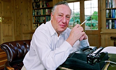 L’écrivain anglais Frederick Forsyth avoue avoir espionné pour le MI6