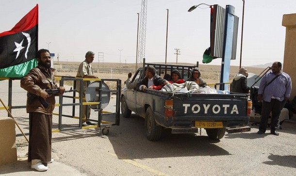 La Tunisie rouvre sa frontière avec la Libye