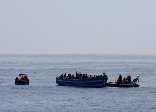 Un nouveau bateau, avec 400 migrants à bord, secouru au large de l’Indonésie