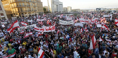 Le pouvoir libanais sous pression après une manifestation monstre