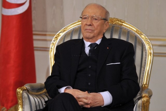 Tunisie: le président décrète l’état d’urgence
