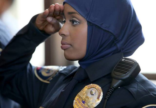 Les policières écossaises pourront porter le hijab