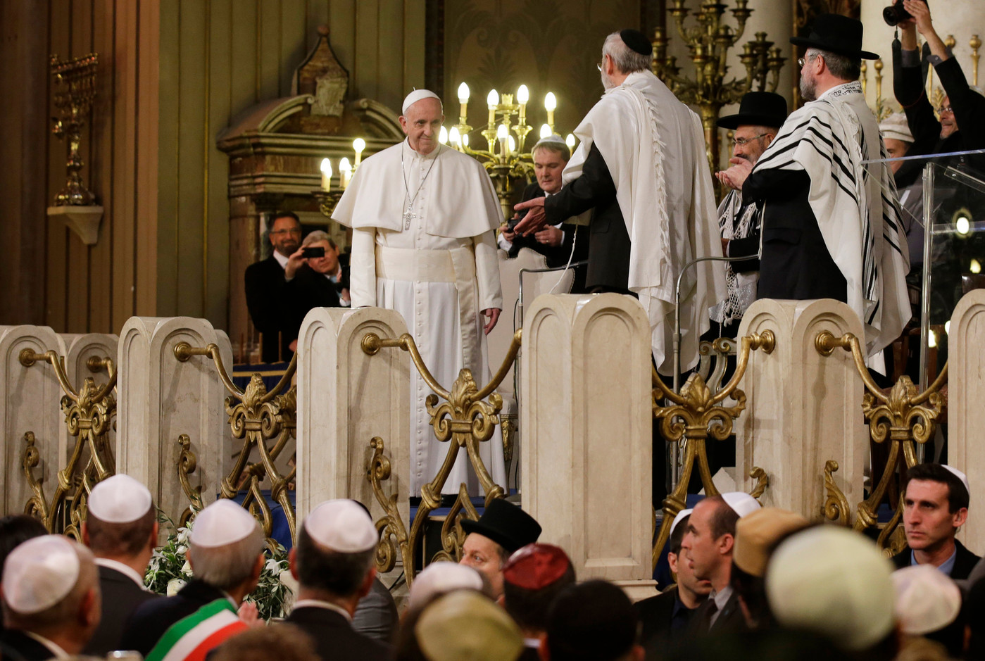 Jubilé: le pape François demande aux prêtres de se reconnaître 