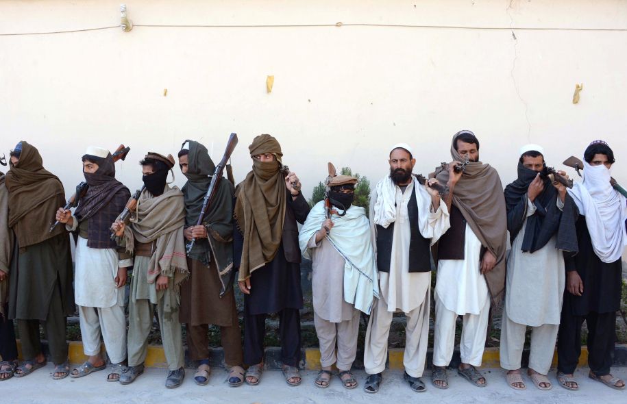 Guerre en Afghanistan: le Pakistan admet héberger des talibans
