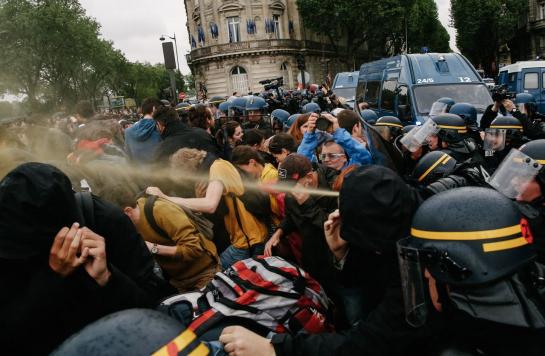 France: les policiers dans la rue contre la 