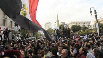 Ali el Kabbani: Mursi No Debe Aceptar Imposiciones de los Militares