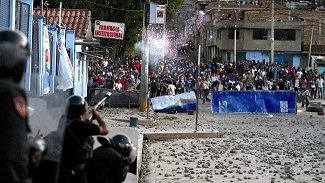 Perú Declara el Estado de Emergencia por las Protestas Mineras
