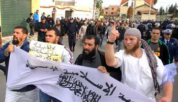La divisi&oacuten entre los islamistas argelinos les resta influencia social