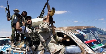 Choques armados entre seguidores de Haftar y milicias islamistas en Trípoli
