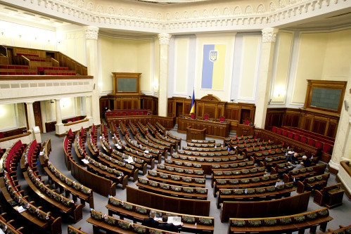 Parlamento ucraniano toma medidas contra el idioma ruso
