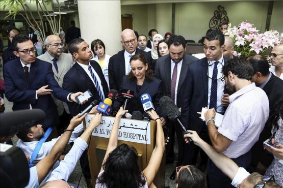 Ministra de Exteriores de México visita a conciudadanos heridos en Egipto