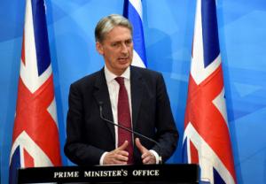 El Reino Unido reabrirá su embajada en Teherán en los próximos días