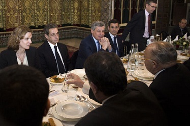 Musulmanes franceses boicotean acto de Sarkozy
