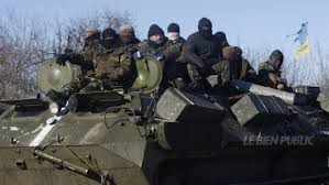 Ejército ucraniano abandona ciudad estratégica en manos de los separatistas
