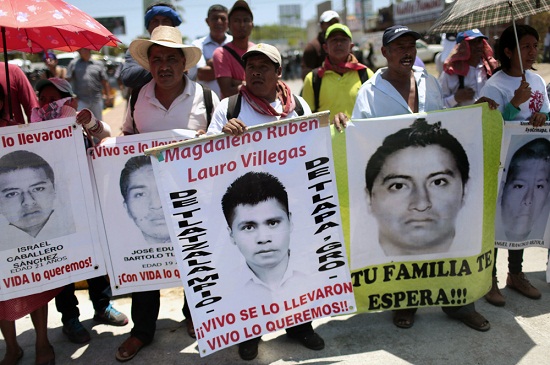 Manifestaciones en México recuerdan a los 43 estudiantes desaparecidos