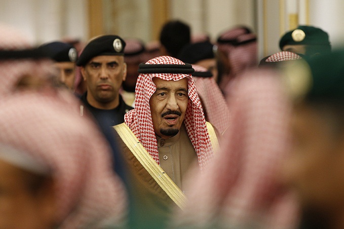 Alemania suspende entregas de armas a Arabia Saudi