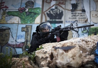 40 palestinos, incluyendo 8 niños, heridos por represión israelí
