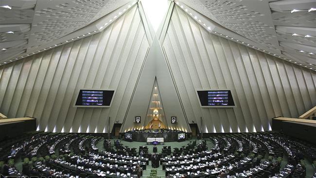 Parlamento de Irán muestra su “total apoyo” a Hezbolá