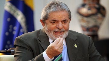 Lula, víctima de una cacería judicial
