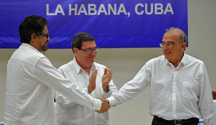 Acuerdo de paz en La Habana pone fin al conflicto en Colombia
