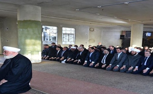 Presidente Assad acude a ceremonia del Aid el Adha en Darayya

