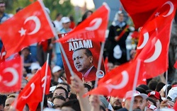 Turquía acusa a países europeos de ser “amigos” de los golpistas
