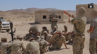 El EI publica vídeo de norteamericanos entrenando a rebeldes en una base