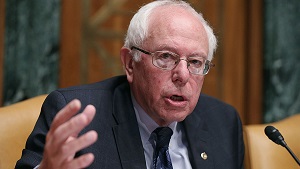 Sanders culpa a invasión de Iraq por Bush de los problemas de OM