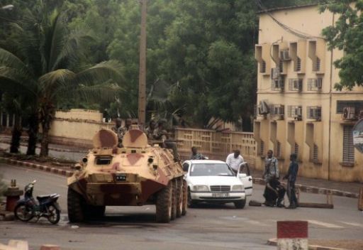 الاتحاد الإفريقي يطلب من مجلس الأمن إصدار قرار يسمح بالتدخل العسكري في مالي


